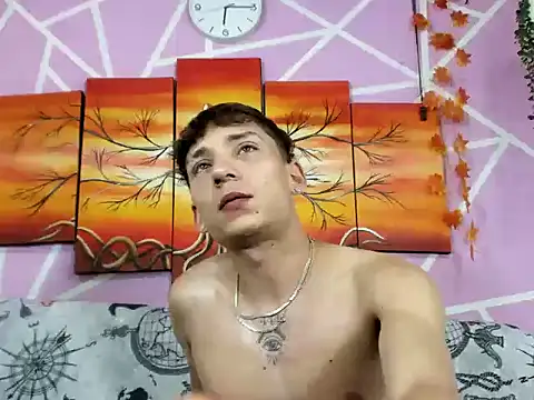 bradboyhot06 online show from February 3, 2026, 2:53 am