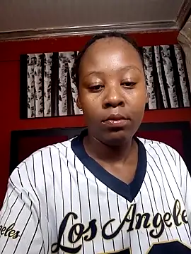 Snapshot of SavageHoney chatting on February 8, 2026, 12:14 pm SavageHoney online show from February 8, 2026, 12:14 pm