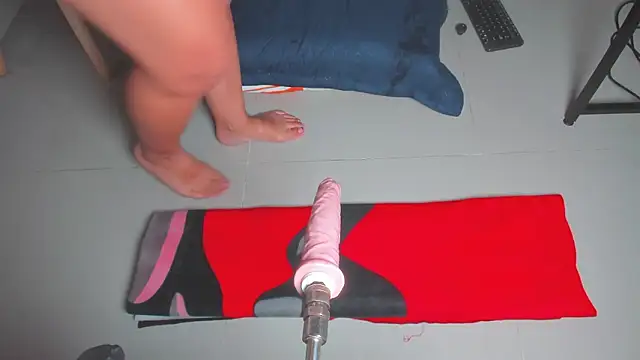 sophie 1  online show from February 8, 2026, 1:31 pm