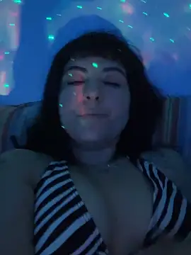 Snapshot of lolamuamua chatting on November 28, 2025, 9:53 am lolamuamua online show from November 28, 2025, 9:53 am