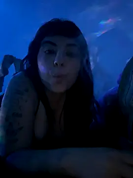 Snapshot of lolamuamua chatting on November 25, 2025, 10:15 am lolamuamua online show from November 25, 2025, 10:15 am