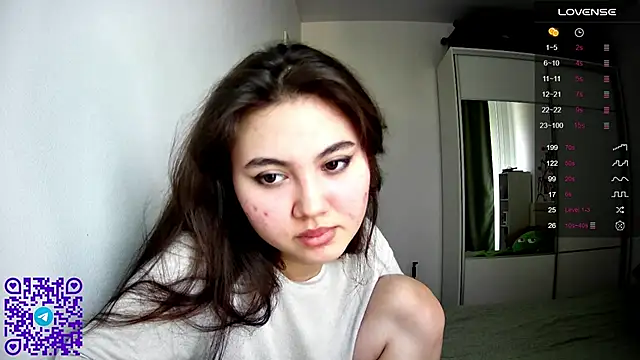 Snapshot of ArianeRandy chatting on June 4, 2026, 3:06 pm ArianeRandy online show from June 4, 2026, 3:06 pm