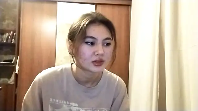 ArianeRandy online show from December 16, 2025, 3:05 pm