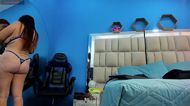 melany love0 online show from February 3, 2026, 12:43 pm