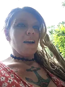 Snapshot of Horny_hippie chatting on May 30, 2026, 5:18 pm Horny hippie online show from May 30, 2026, 5:18 pm