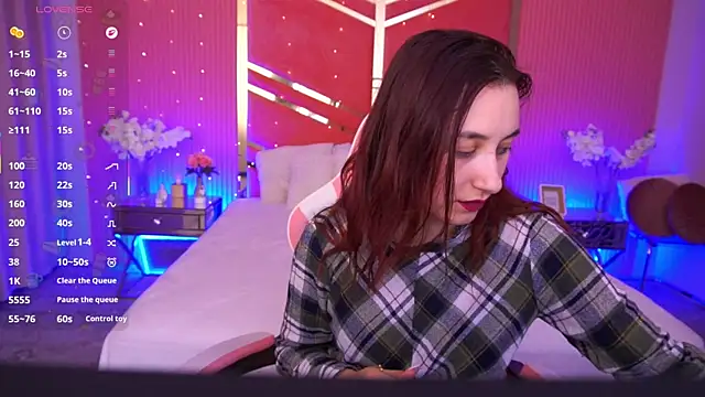 RoxieRay online show from May 19, 2026, 1:51 pm