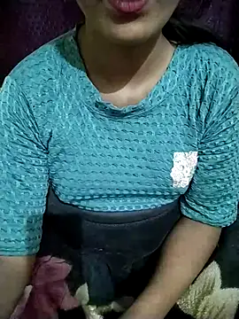 RASHMI SHARMA9 online show from December 18, 2025, 10:30 am