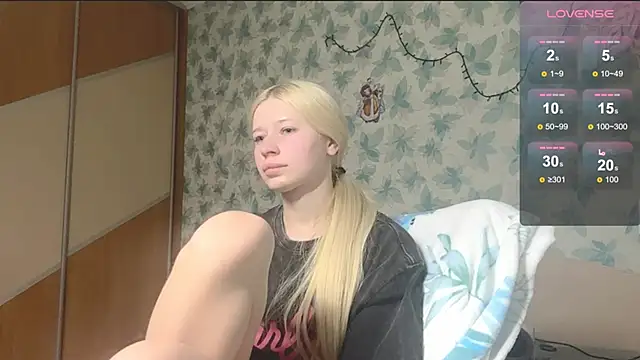 Barbie Blondie online show from March 24, 2026, 8:42 pm