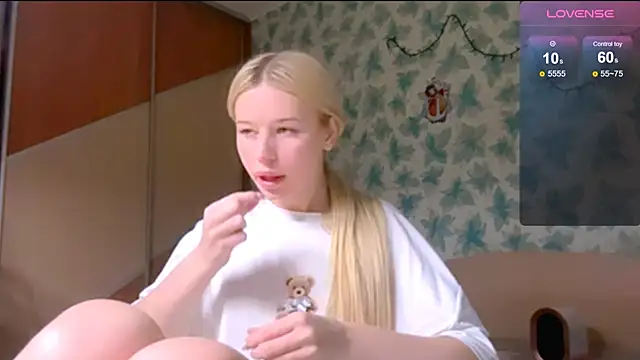 Barbie Blondie online show from April 17, 2026, 4:43 pm