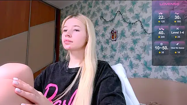 Barbie Blondie online show from April 14, 2026, 11:48 am