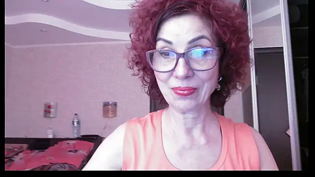 Kelly Flurr online show from June 5, 2026, 8:20 am