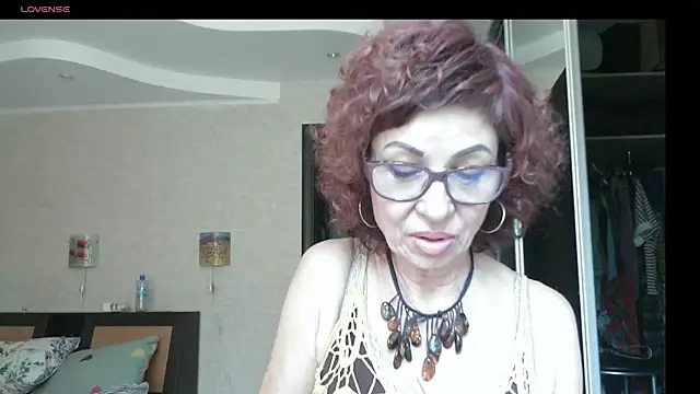 Kelly Flurr online show from August 3, 2026, 11:38 am