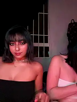 Snapshot of Katty-Lunara chatting on November 28, 2025, 4:23 am Katty-Lunara online show from November 28, 2025, 4:23 am