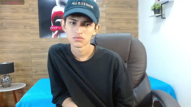 Michaelkoiv online show from November 29, 2025, 12:27 pm