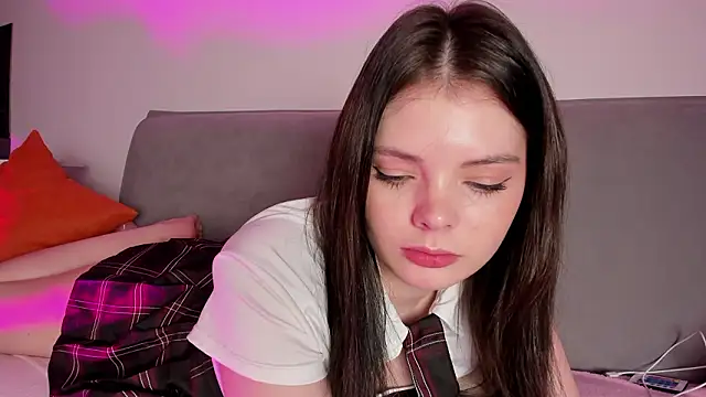 KessyLayssa online show from March 5, 2026, 4:25 pm