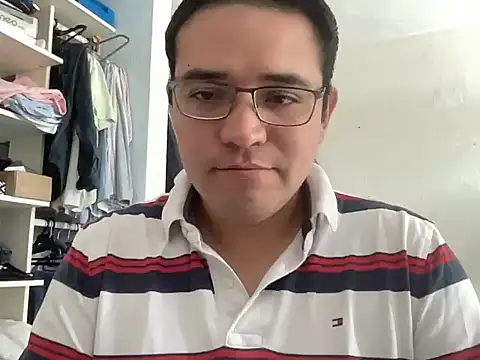 Snapshot of TAFY2152 chatting on November 28, 2025, 4:18 pm TAFY2152 online show from November 28, 2025, 4:18 pm