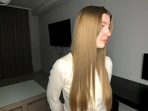 Michell Rosse online show from November 29, 2025, 7:36 pm