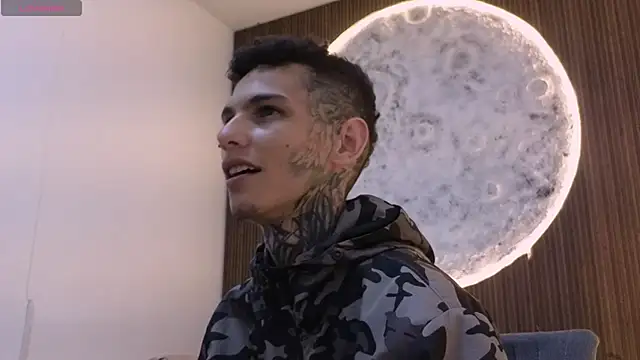 Paulo 527 online show from April 8, 2026, 4:58 am