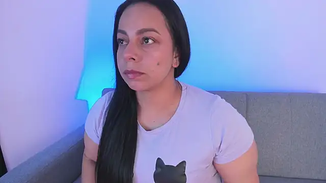 Snapshot of jimena_chic1 chatting on January 6, 2026, 10:47 pm jimena chic1 online show from January 6, 2026, 10:47 pm