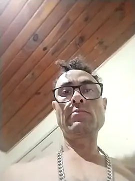 Snapshot of errfgggftr chatting on November 27, 2025, 3:18 am errfgggftr online show from November 27, 2025, 3:18 am