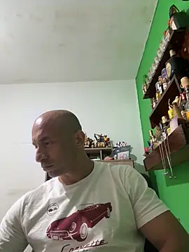 Russo41rj online show from December 1, 2025, 3:29 am