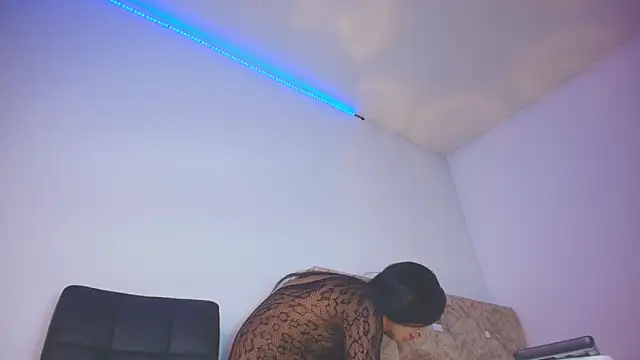 Brianny X online show from April 1, 2026, 7:20 am