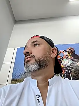 Paugostoso86 online show from November 26, 2025, 7:36 pm