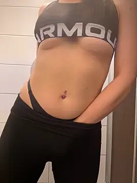 yourgirlkate online show from April 28, 2026, 1:15 pm