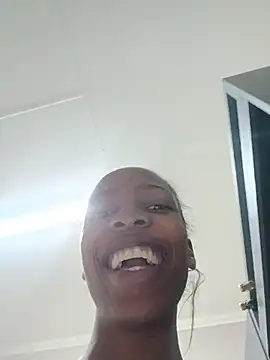 MsParisSmith online show from June 4, 2026, 5:23 am