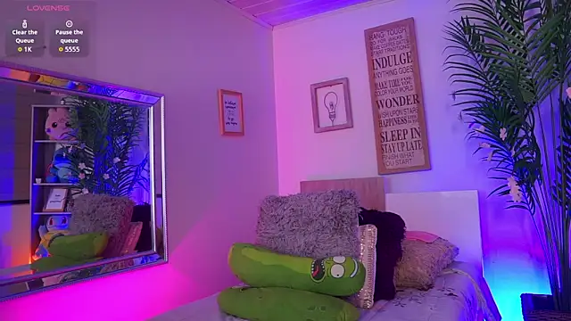 dakotaa 01 online show from April 13, 2026, 2:43 pm