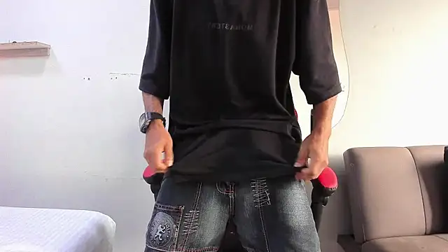 Snapshot of MatthewCullen chatting on January 9, 2026, 7:32 pm MatthewCullen online show from January 9, 2026, 7:32 pm