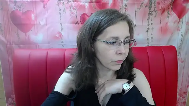 Snapshot of DaisyEdit chatting on April 12, 2026, 5:22 am DaisyEdit online show from April 12, 2026, 5:22 am