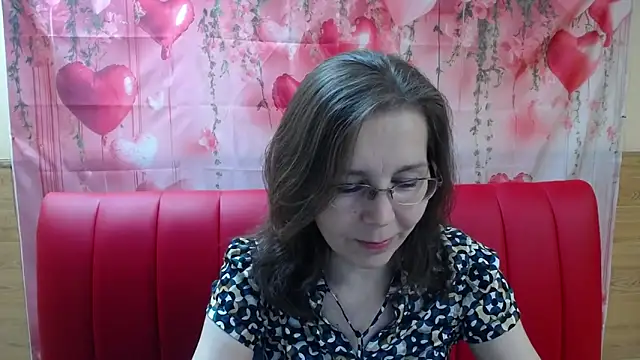 Snapshot of DaisyEdit chatting on April 5, 2026, 5:36 am DaisyEdit online show from April 5, 2026, 5:36 am