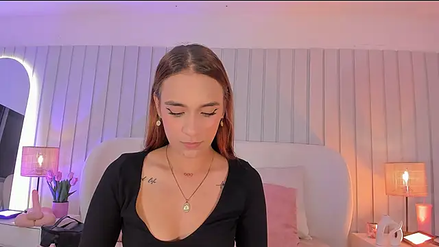 amaia foxx online show from May 25, 2026, 2:27 pm
