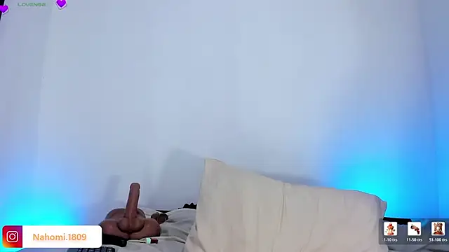 NahomiiAcosta online show from February 3, 2026, 2:53 am