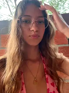 Vanneskk online show from December 1, 2025, 2:29 pm