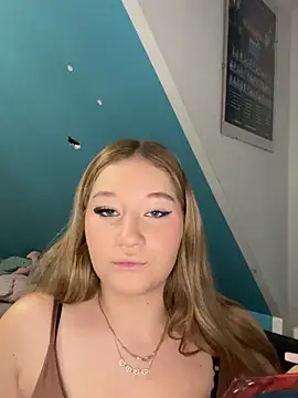 mellixxa online show from November 27, 2025, 11:43 am