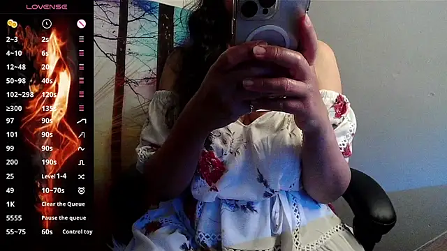 Snapshot of Whisperingfire chatting on May 24, 2026, 8:09 pm Whisperingfire online show from May 24, 2026, 8:09 pm