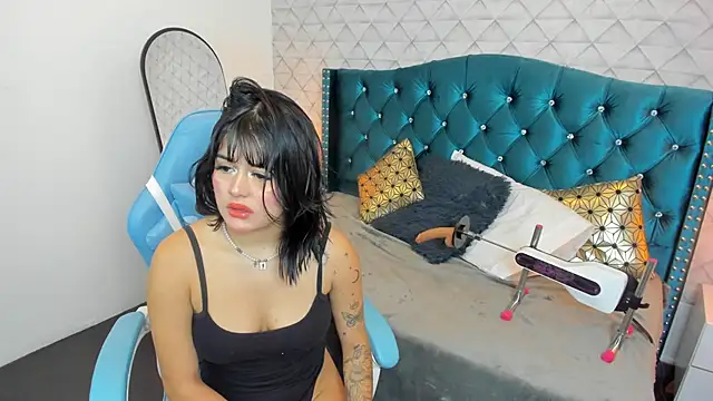 Valery jame online show from March 24, 2026, 8:09 pm