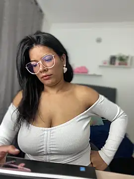 CATHA EF online show from January 6, 2026, 7:51 pm