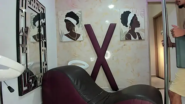 Snapshot of COUPLES_BOYS chatting on May 28, 2026, 7:20 pm COUPLES BOYS online show from May 28, 2026, 7:20 pm