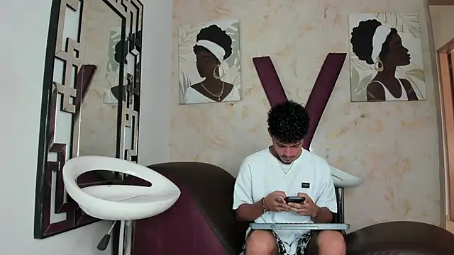 Snapshot of COUPLES_BOYS chatting on May 26, 2026, 7:34 pm COUPLES BOYS online show from May 26, 2026, 7:34 pm