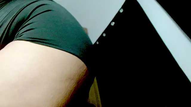 X-Shanell online show from April 18, 2026, 4:26 am