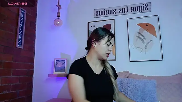 yeimi eclipse online show from November 28, 2025, 3:39 am