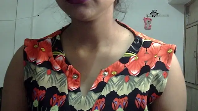 cute rohani1 online show from July 25, 2026, 7:09 pm
