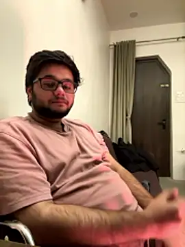 Noavacado  online show from January 15, 2026, 1:58 pm