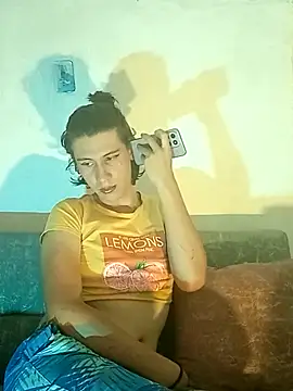 Jazmin trans online show from December 15, 2025, 2:34 pm