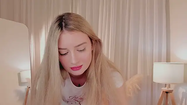 Snapshot of somehow_here_ chatting on December 3, 2025, 5:41 am somehow here online show from December 3, 2025, 5:41 am