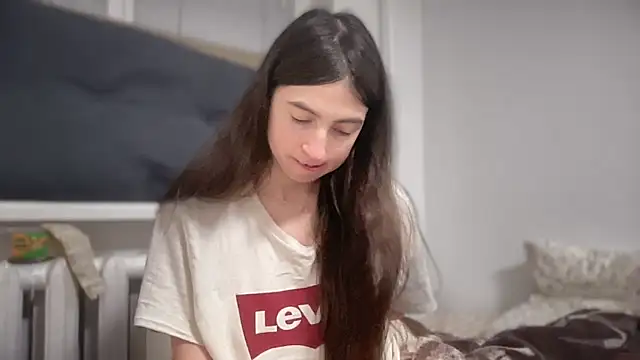 Aphr0ditee online show from February 22, 2026, 4:08 pm