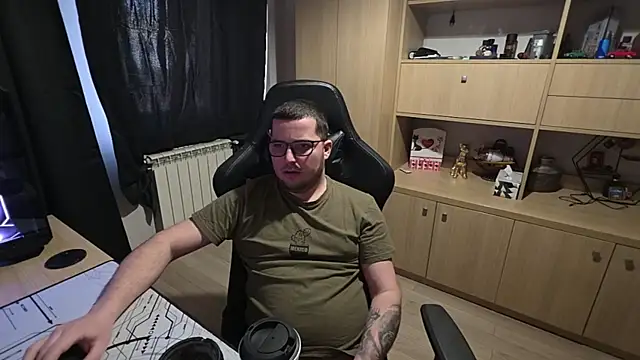 kevinnlovelly online show from February 13, 2026, 11:43 am